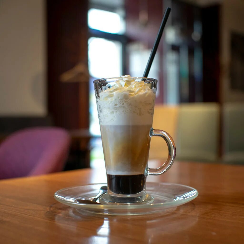 Нескафе мокачино. Капучино эспрессо американо мокачино латте разница. Мокко и мокачино. Из чего состоит мокачино. Эспрессо мокачино,.