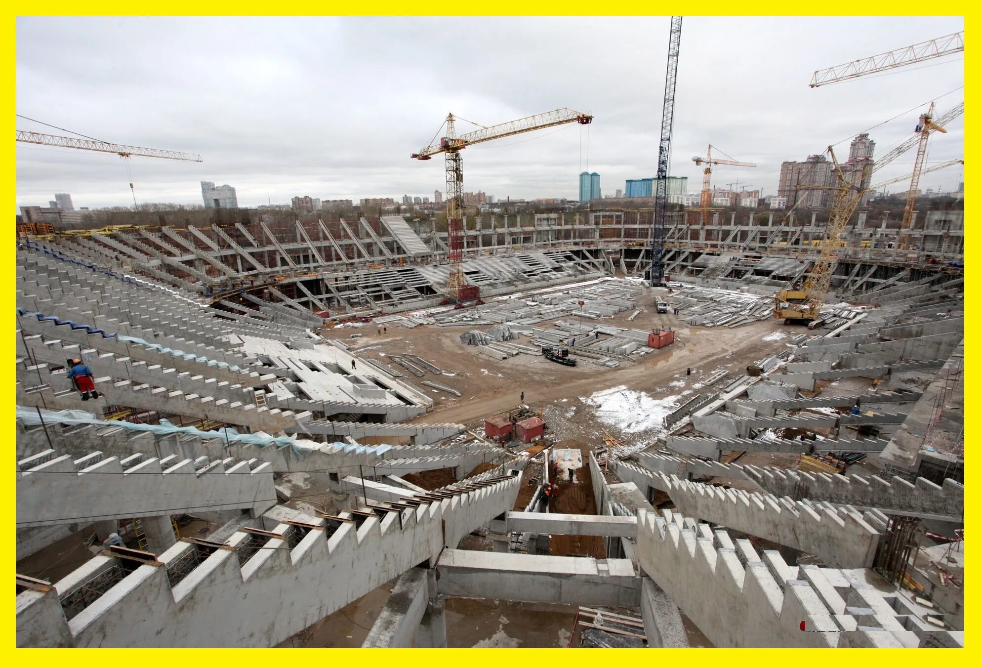 На крестовском за 1600. Подрядчик стадиона. Стадион судостроитель волгоград. Строительство стадиона в самаре к чм 2018 фото строительства. Реконструкции спорткомплекса «родина» кто строит кто подрядчик.