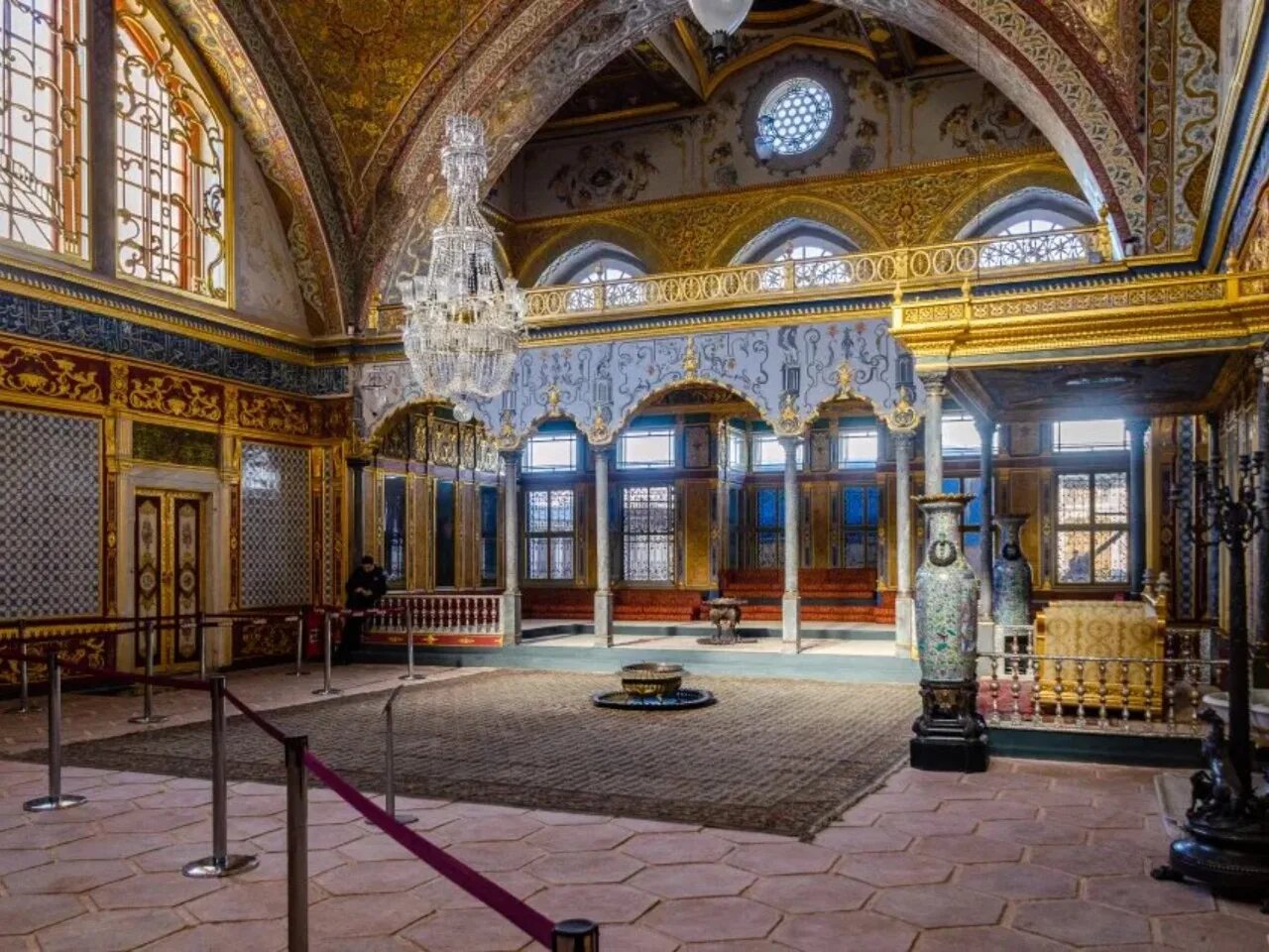 Где живут султаны. Дворец Топкапы в Стамбуле. Топкапы Стамбул дворец Султана Сулеймана. Дворец Топкапы - Стамбул, Турция внутри.
