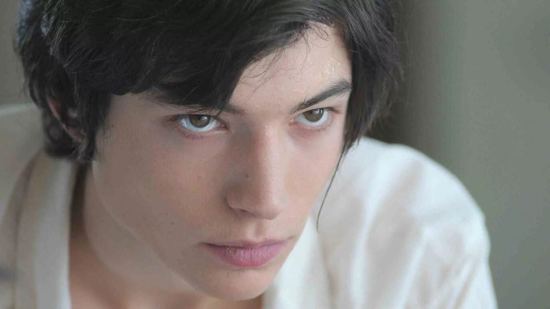 Эзра бриджер алладин. Эзра миллер 2016. Эзра мультик. Эзра бриджер звездные войны повстанцы. Эзра мор.