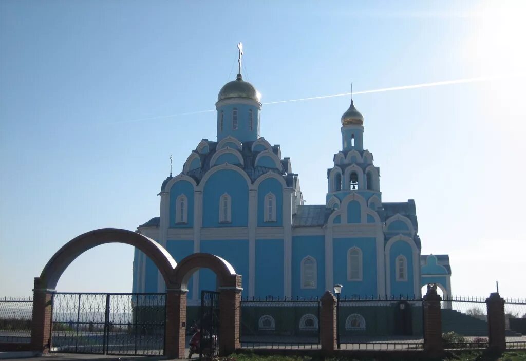 Успенско никольский храм новый городок. Храм поселок новый. Храм поселок новый. Георгиевский район церковь. Посёлок георгиевский тамбовский храм.