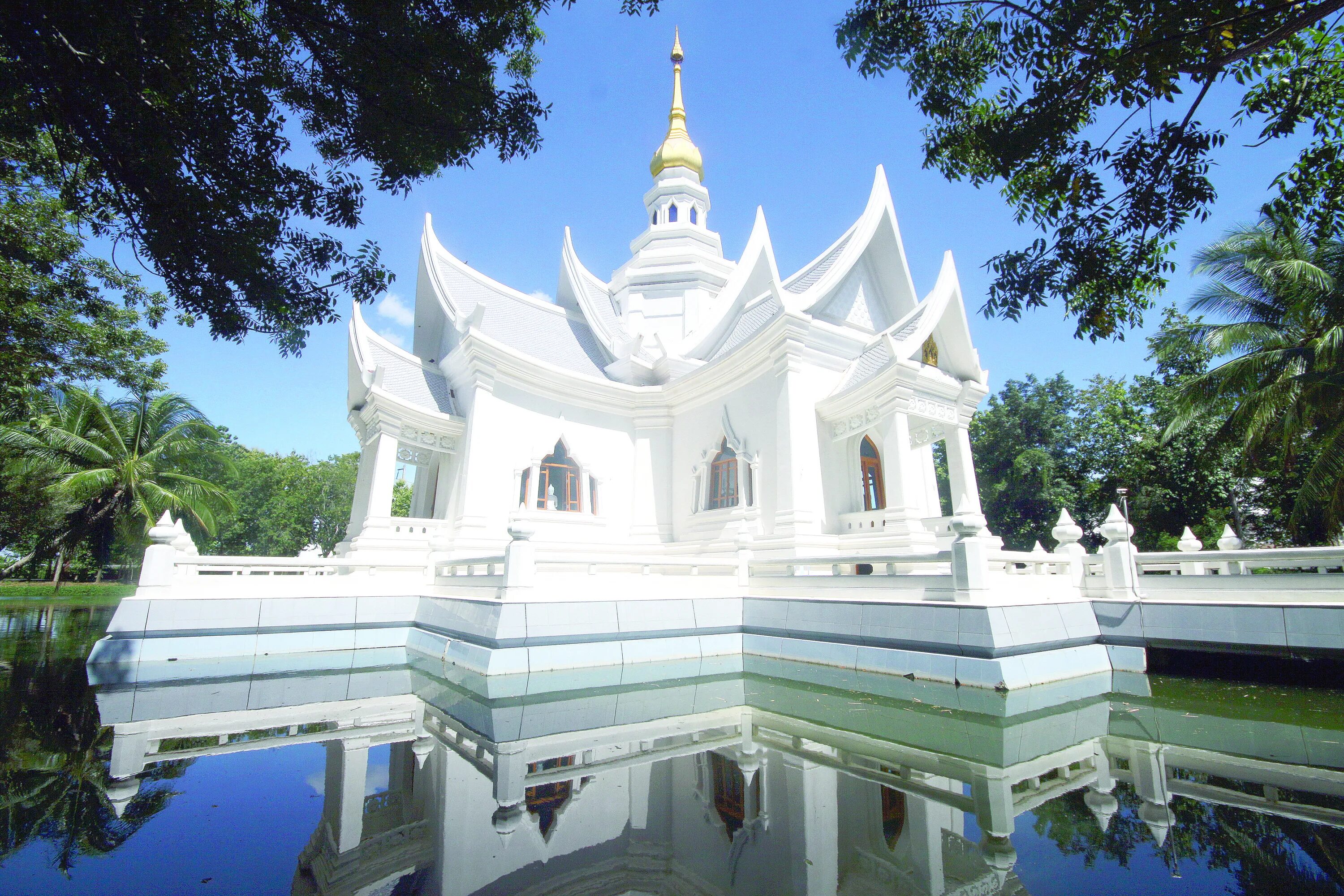 Build a temple. Буддийский храм Падога. Пагода буддийский храм. Буддийский храм хинаяна. Буддийские храмы в Индии самый красивый храм.