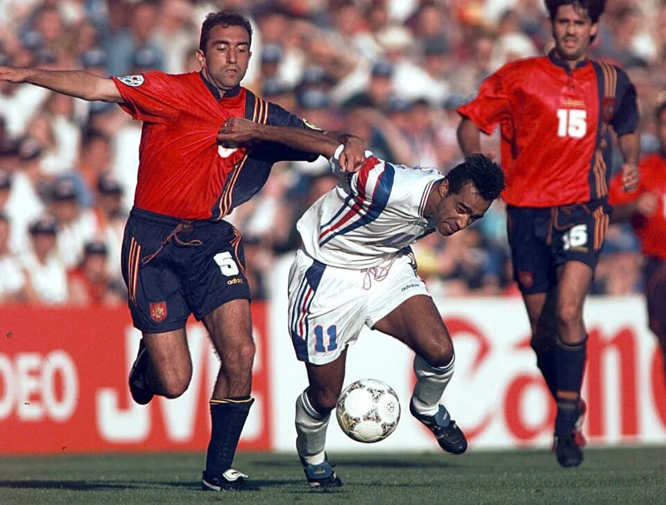 Румыния 1996. Сборная румынии 1998. Bf + hagi. 10 лей румынский монета. Zidane 1996.