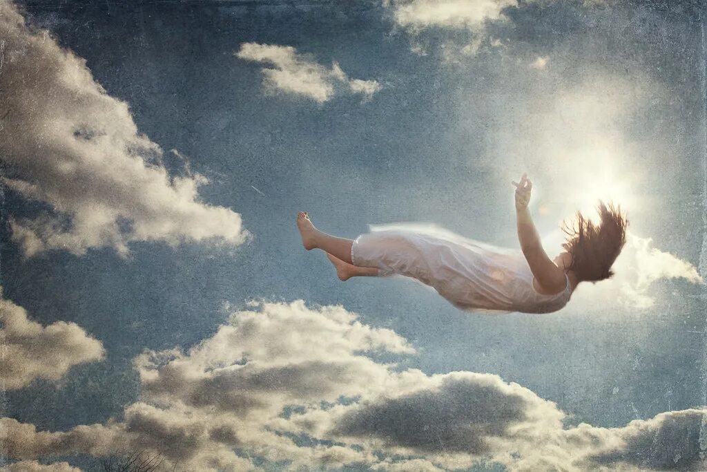 Падаю (i’m Falling) Leraiie. Fall from the Sky. Be on cloud Nine картинка. Falling Angel from back. Feeling like flying