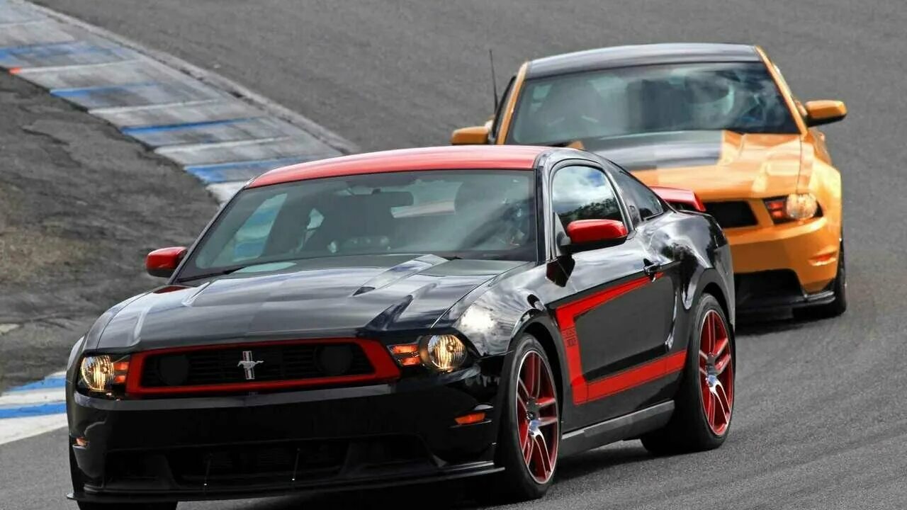 Форд мустанг gt 2010. Скорость форда мустанга. Максимальная скорость ford mustang. Mustang shelby gt500 2013. Ford shelby gt500 2010.