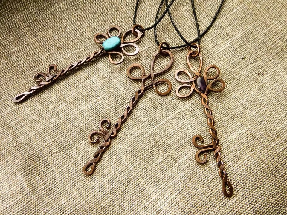 Изделия из проволоки. Изделия из проволоки. Как сделать украшение из проволоки. Серьги вайр врап. Мк браслет wire wrap.