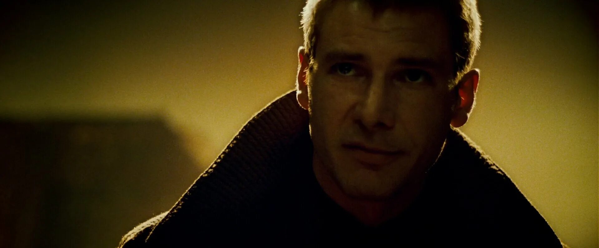 Бегущий по лезвию композитор. Blade runner рутгер хауэр. Бегущий по лезвию композитор. Ридли скотт бегущий по лезвию 1982. Рик декард бегущий по лезвию.