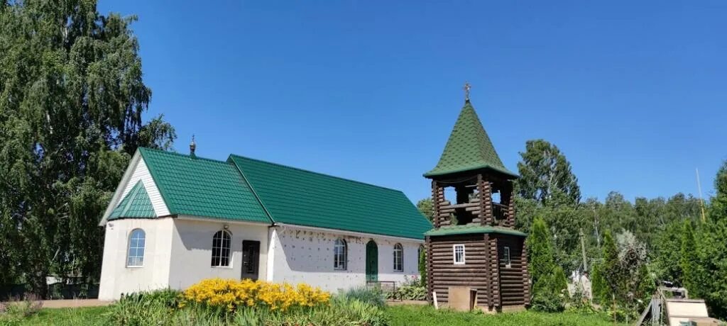 Погода добрунь. Добрунь (Брянский район). Деревня Добрунь Брянская область. ДК Добрунь Брянского района. Деревня Добрунь стадион.