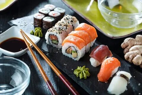 Роллы суши надо