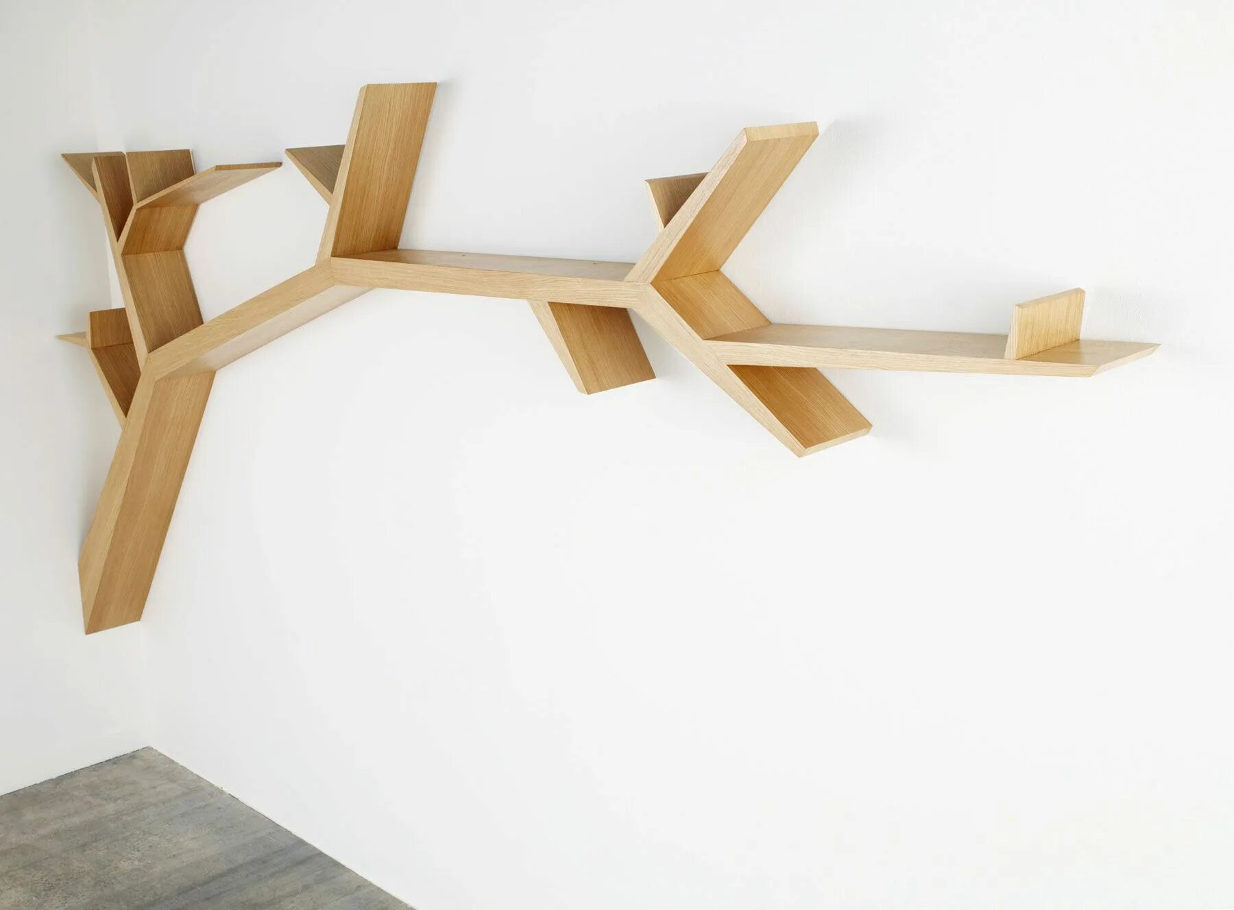 Tree shelf