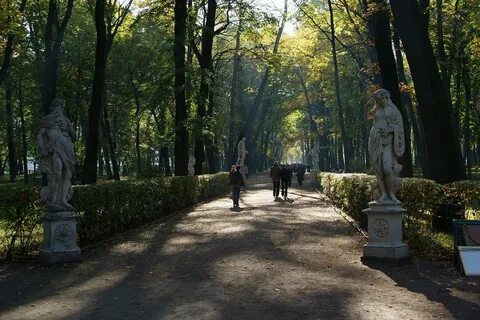 Главный парк петербурга
