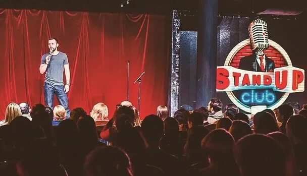 Стендап Арбат 1. Stand up клуб на Арбате. Зал Stand up на Арбате. Стендап клуб номер 1 на новом Арбате. Съемки стендап в москве