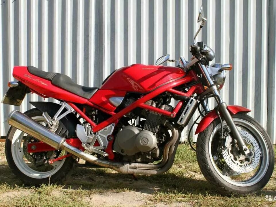 Suzuki bandit 400 характеристики. Сузуки бандит 400. Мотоцикл suzuki bandit 400. Сузуки бандит 400. Suzuki bandit 400 характеристики.
