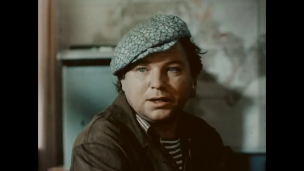 Песня про бизнесмена. Про бизнесмена фому фильм 1993 кадры. Stonks миллионерша. Про бизнесмена фому цитаты. Человек под зонтом.