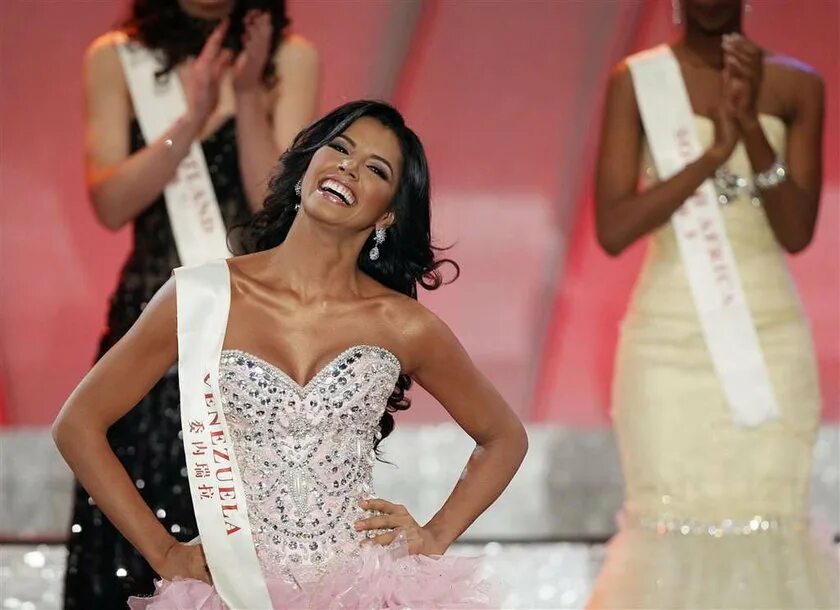 Чего хотела красавица почему. Мисс Вселенная 2023 Венесуэла. Ивиан Лунасол. Мировые красавицы.