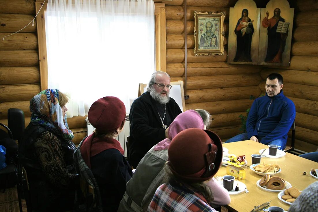 рыбинск. рыбинск вознесенско-георгиевский храм на колольньне. службы в храмах рыбинска. рыбинск иверский храм звон. георгиевский храм рыбинск внутри.