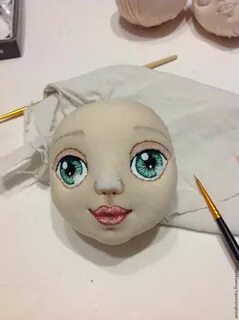 Нарисовать глаза кукле