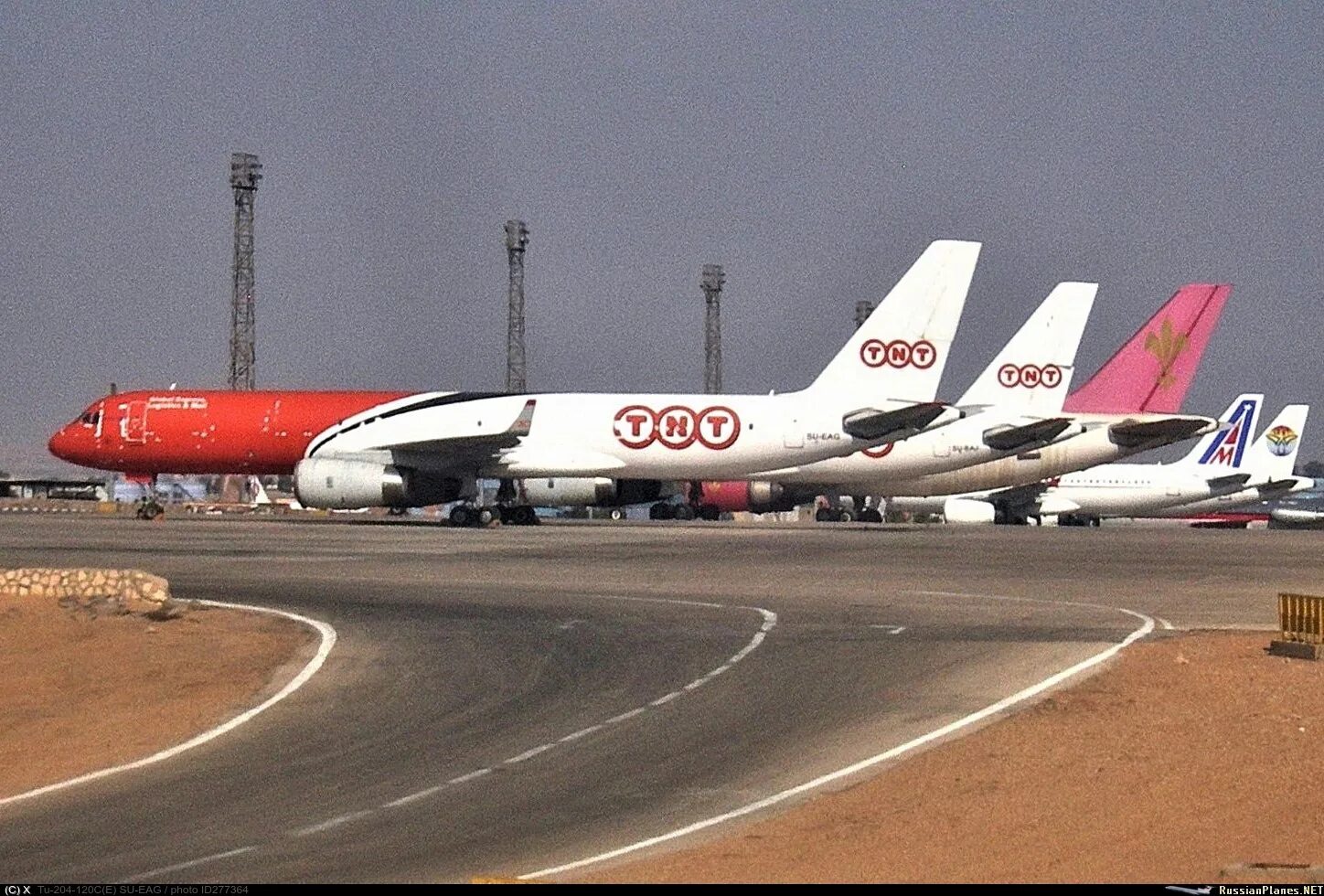 Ту-204 sirocco aerospace international. Concorde fs2004. Ту-204-120. Ту-204-120. Nike air каир самолеты.