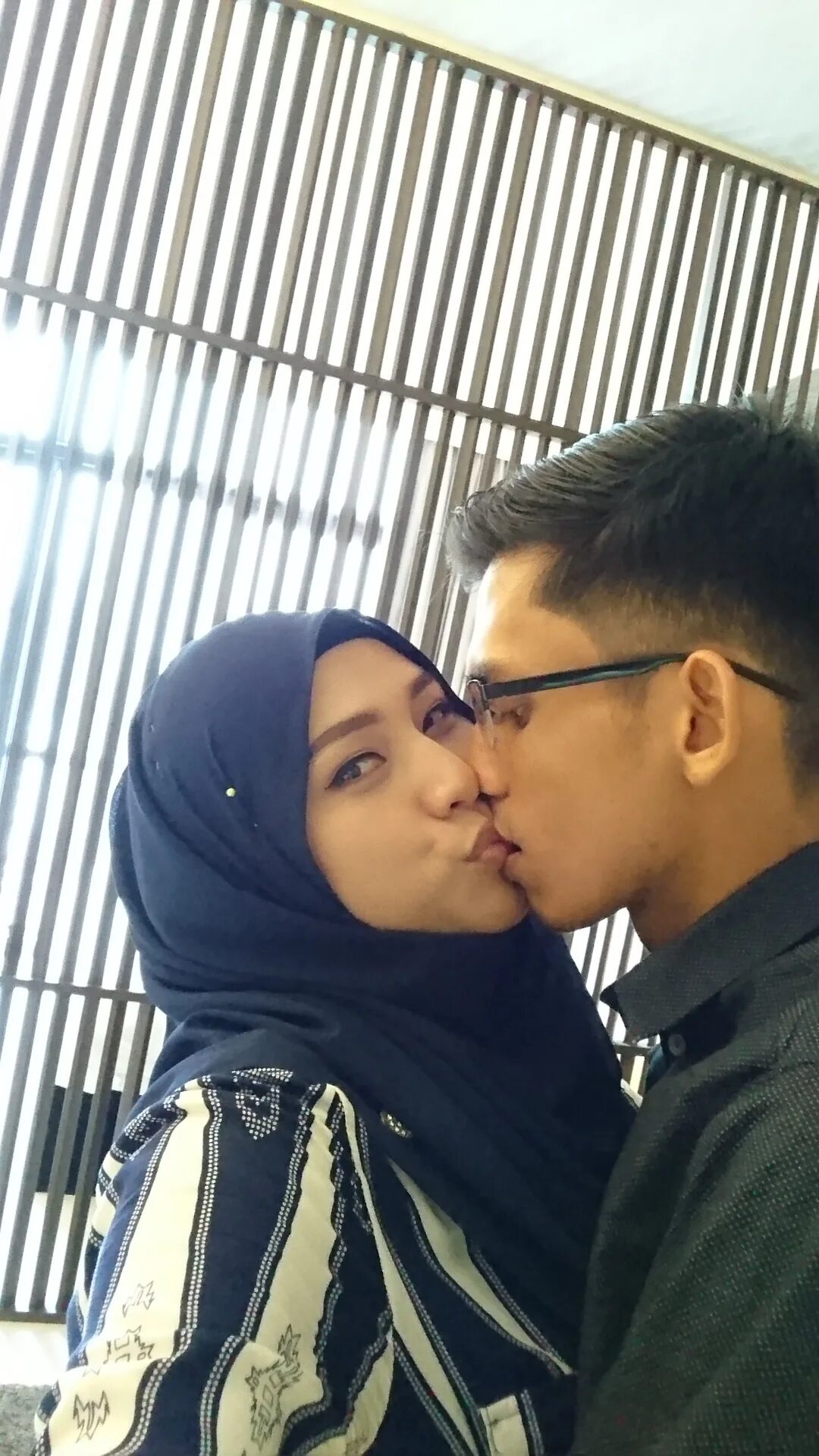 Main sama pacar. Pacar. Main dikosan pacar. Анак smp. Nyipok pacar.