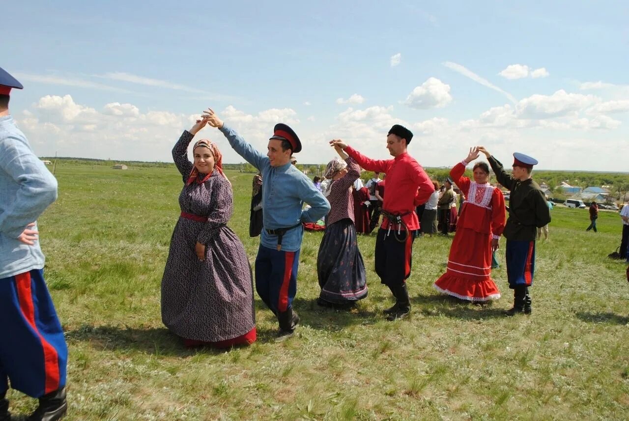 Повседневная жизнь казачьего населения. Традиционная культура Верхнекубанского казачества. Казачьи гуляния. Праздники Казаков. Казачьи гуляния на Дону.