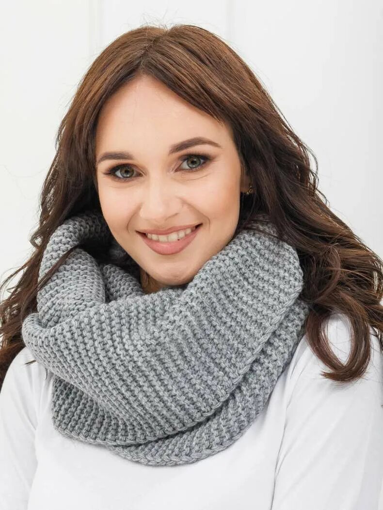 Снуд-хомут fun2mass. Вязаные шарфы. Шарфы женские вязаные. Шарфы снуды. Круглый вязаный шарф.