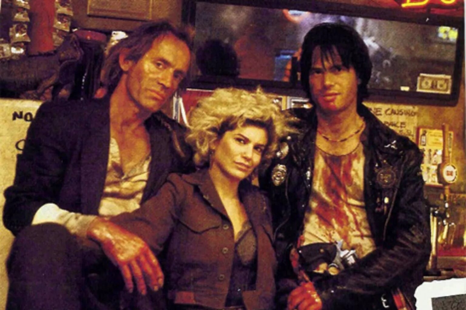 Near dark. Лэнс Хенриксен почти стемнело.