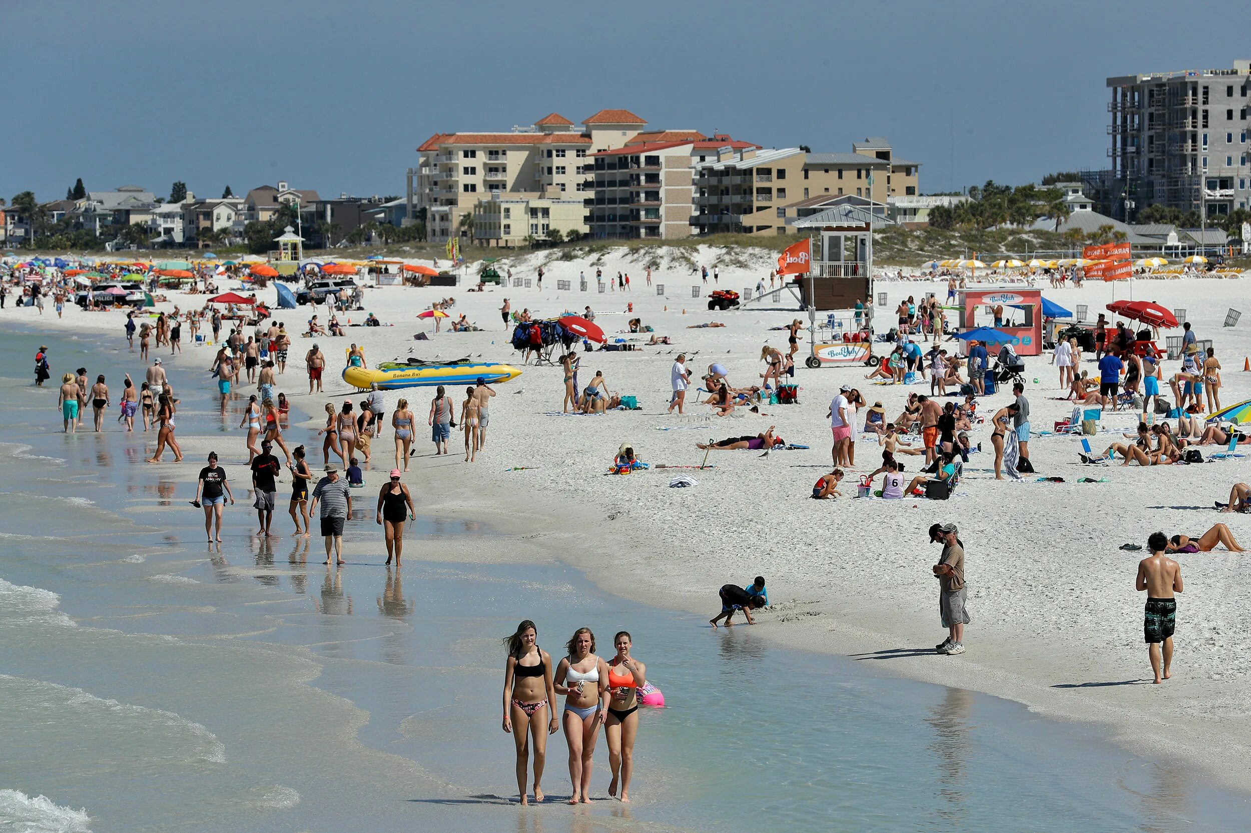 Паунд Бич Флорида. Многолюдный пляж. Пляж в Америке. Флорида пляж. Its beach beach beach