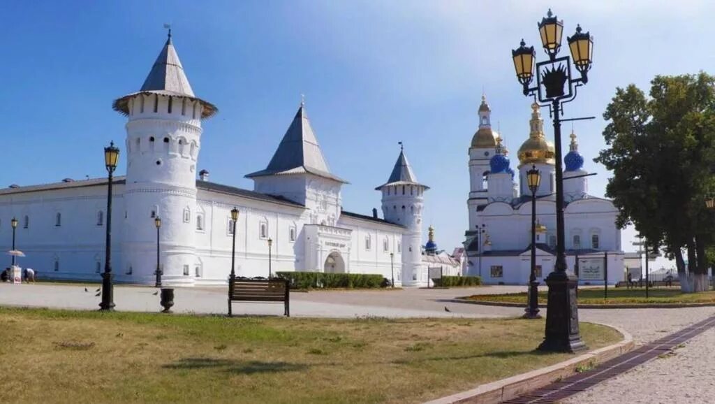 Двор тобольск. Гостиный двор тобольск. тобольский историко-архитектурный музей-заповедник. тобольский кремль двор. тобольский кремль воеводский двор.