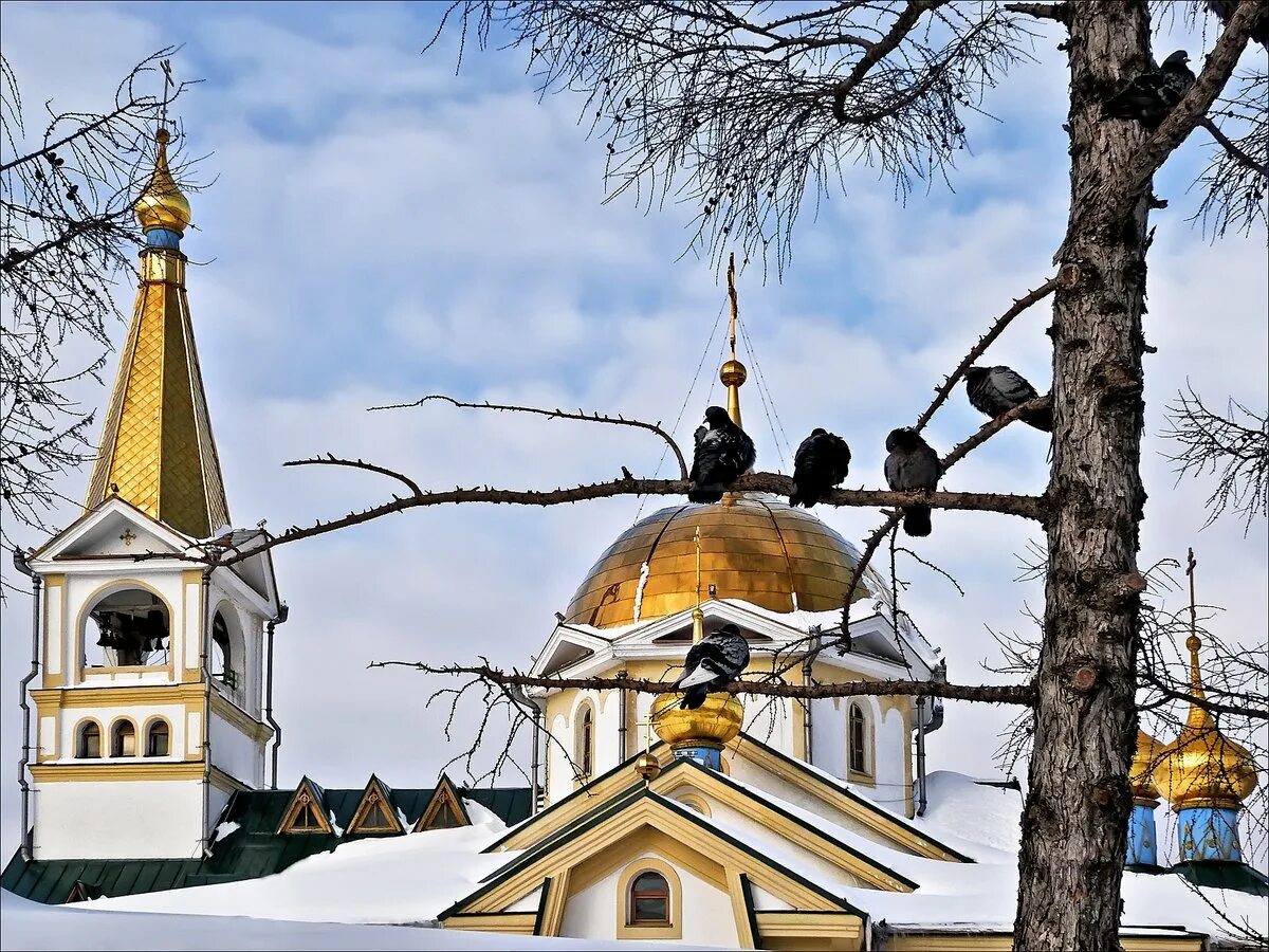 Храм в весеннем Оренбург. Храм в марте. Православная Церковь в марте.