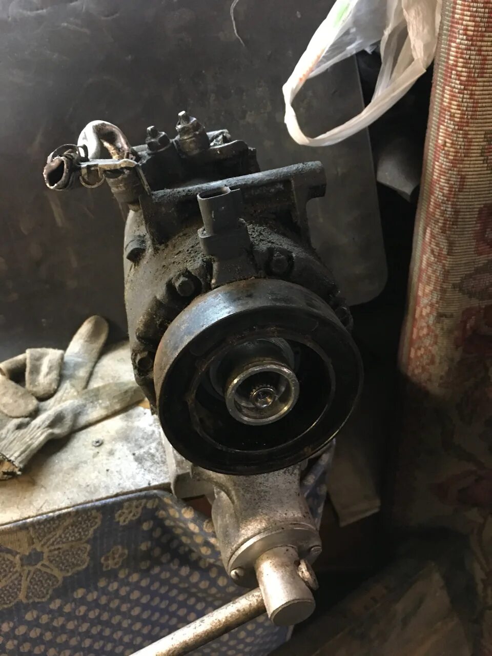 Гул компрессора. Гул компрессора. Гул компрессора. Шумит подшипник кондиционера вольво xc70. Гул компрессора.