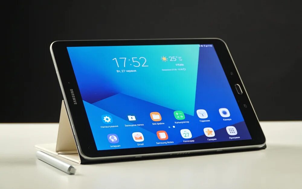 Планшеты самсунг 2024. Планшет Samsung Galaxy Tab s3. Самсунг планшет Tab s3. Samsung Galaxy Tab 2010. Samsung Galaxy Tab a13.