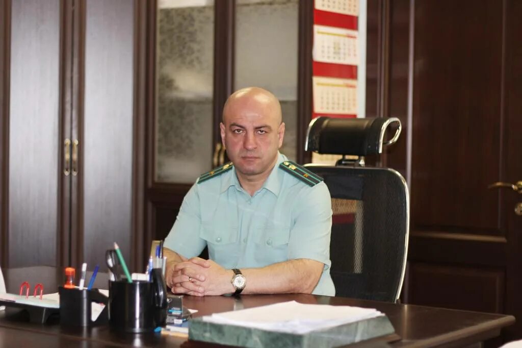 Роман литаров судебный пристав фото Что делать, если преследуют коллекторы Отвечает главный судебный пристав Кузбас