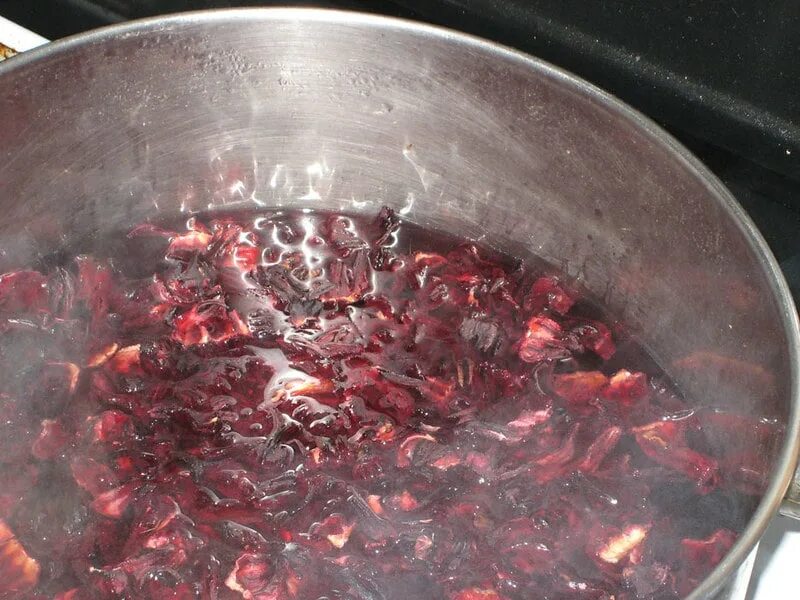 Сколько варить каркаде. Чай &quot;каркаде&quot;. приготовление каркаде. холодный каркаде. каркаде для салата.