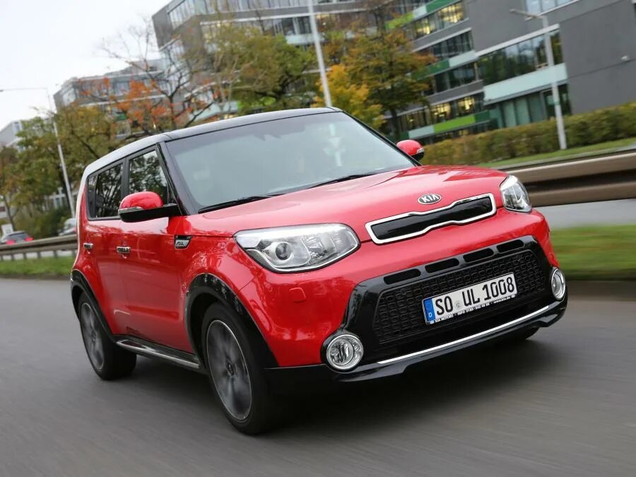 Купить б/у Kia Soul II 1.6 AT (132 л.с.) бензин автомат в Москве: бежевый Киа Со