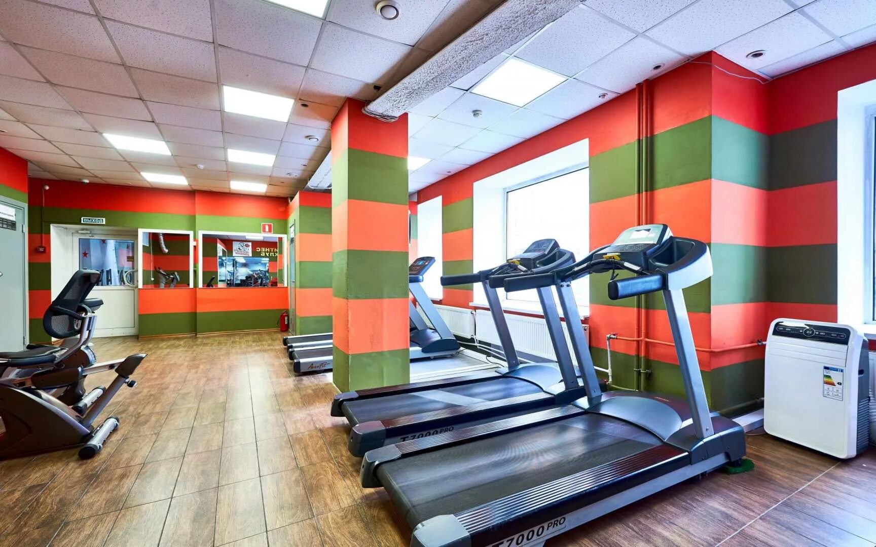 Спарта фитнес клуб спб. Новая спарта на краснобогатырской. спортзал новая спарта. fitness club краснобогатырская. спарта фитнес клуб ясный проезд.