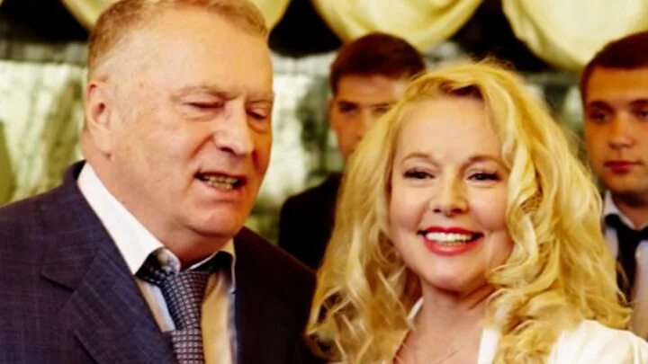 Он уничтожил мою жизнь": Елена Кондулайнен после предательства красавца-жениха в