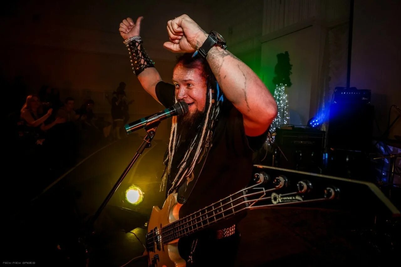 церковный рок. христианский рок слушать. христианский рок слушать. Red band. христианский рок группы.