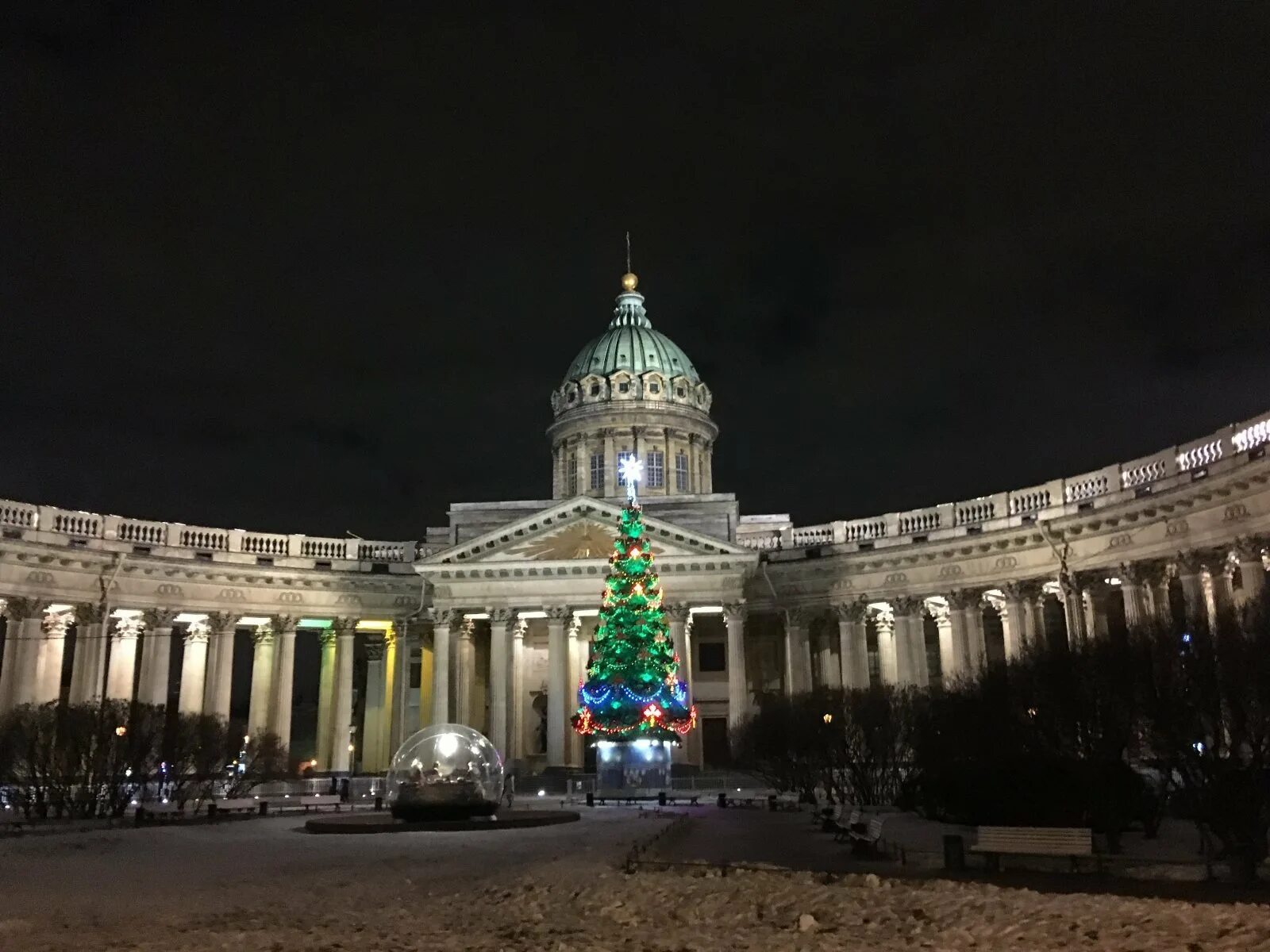 Каза́нский кафедра́льный собо́р Санкт-Петербург. Казанский кафедральный собор в Петербурге. Казанский кафедральный собор Воронихин. Санкт Петербург Казанский собо́р ночью