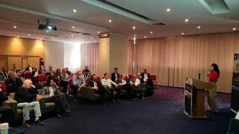 ученическая конференция. съезд фар питер. глупый друг на конференции. конференция санкт петербург 2015 летом. санкт-петербургский институт истории ран выставка панченко.