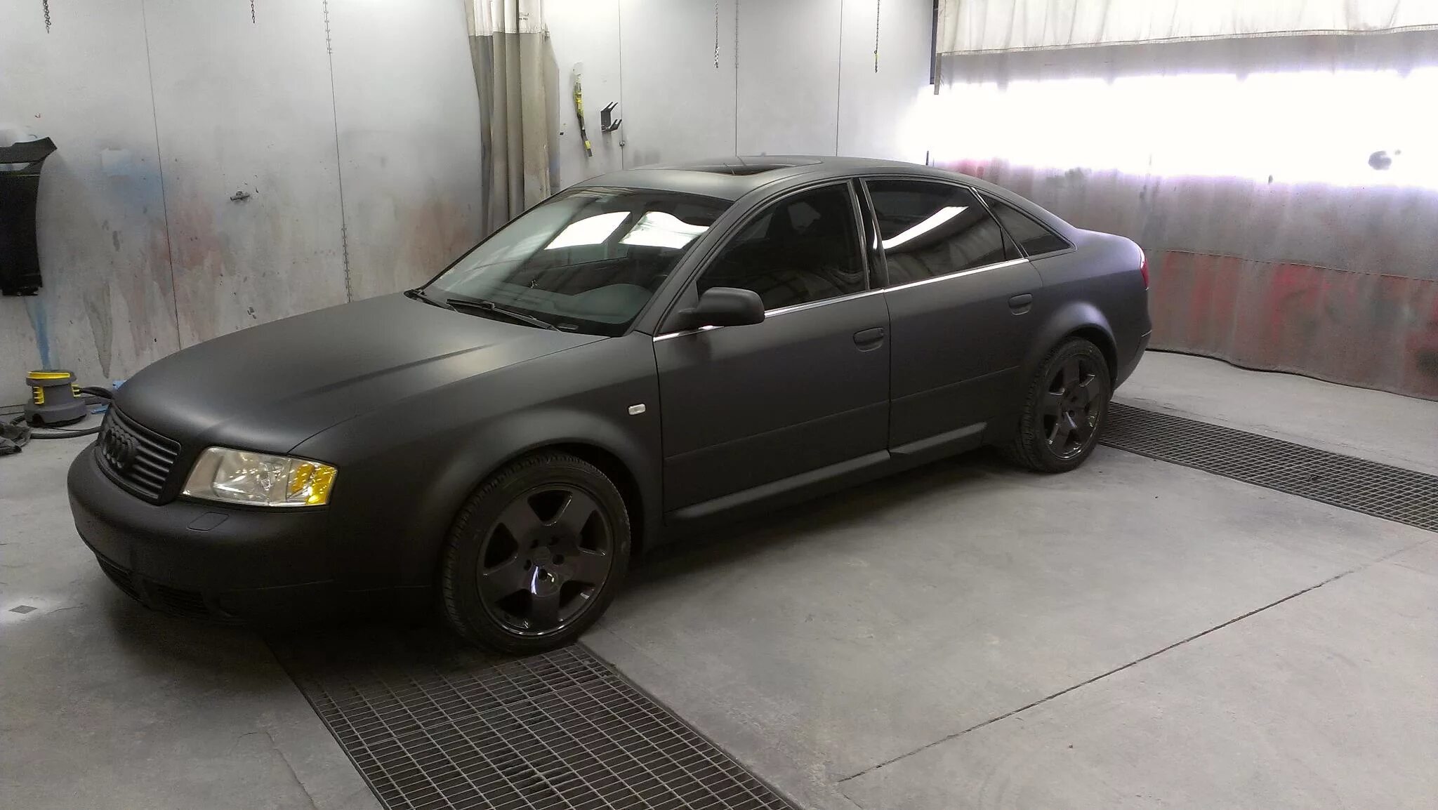 Plasti dip покраска. пластидип хамелеон. тойота раптор оранжевый. Plasti dip intense teal.