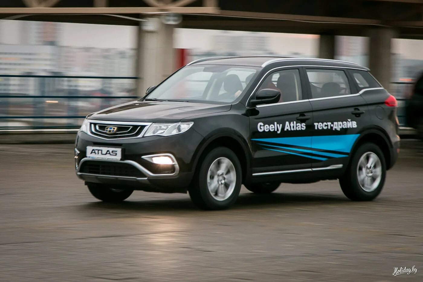 Geely Atlas драйв. Geely Atlas БЕЛДЖИ. Джили атлас тест драйв. Белорусский внедорожник Джили. Джили атлас 2024 видео