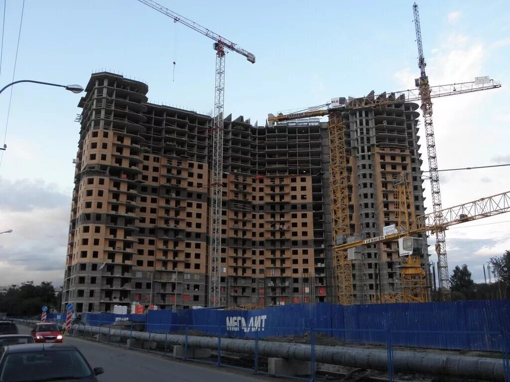 Брянцева 13 корп 1. Санкт петербург брянцева 13 1. Мегалит дом спб брянцева. Санкт-петербург улица брянцева 13к1. Санкт петербург брянцева 13 1.