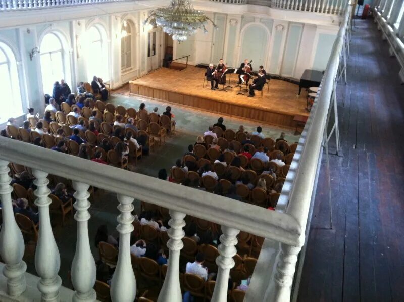 Московская консерватория - Александр Винницкий (скрипка) и "Musica Viva" в Рахма