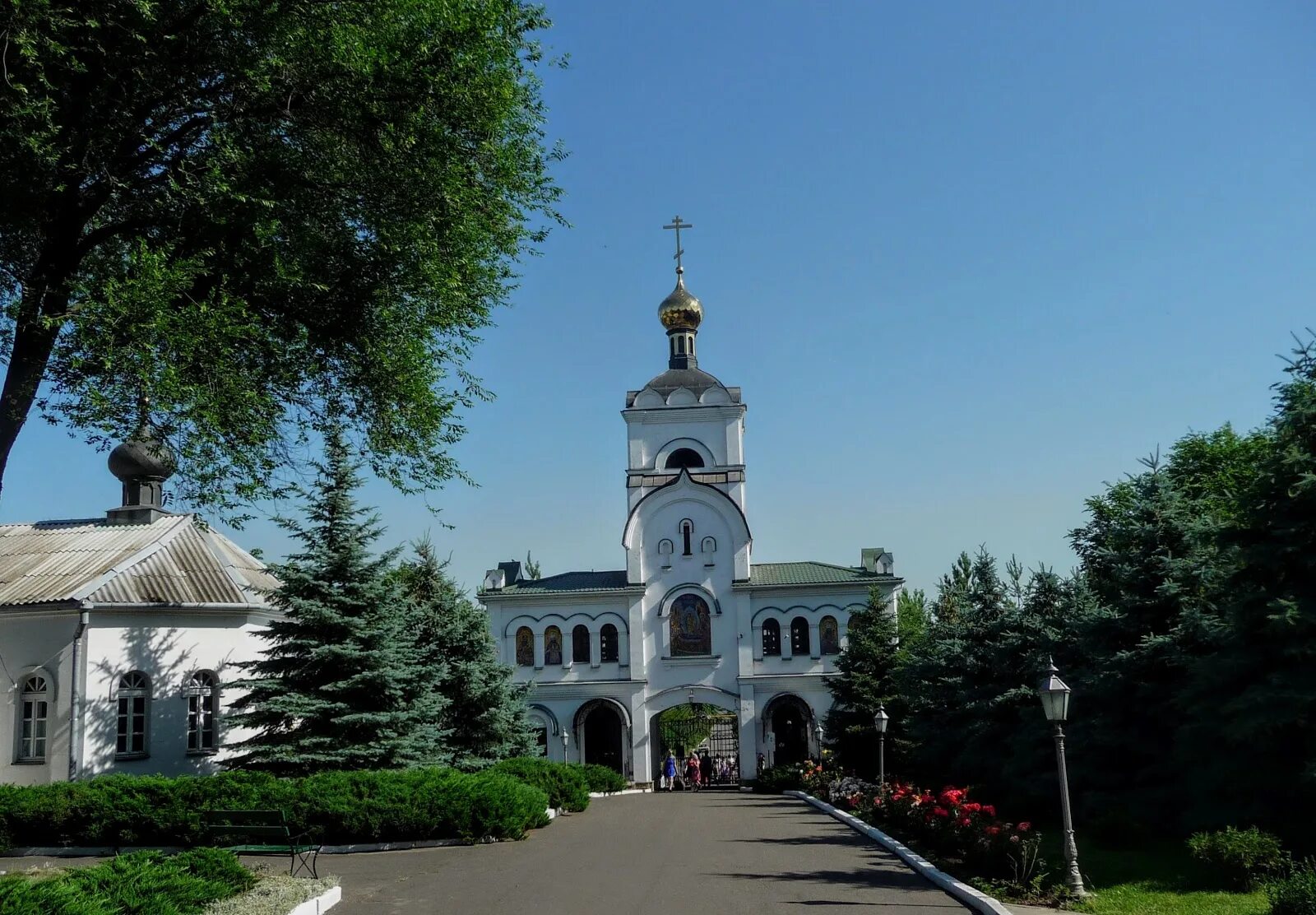 Свято успенский николо. Свято-Успенский Николо-Васильевский монастырь. Святоьуспенский ниеоло Вальевский монастырь. Свято Никольский Васильевский монастырь в Донецкой области. Свято-Успенский Никольский монастырь.