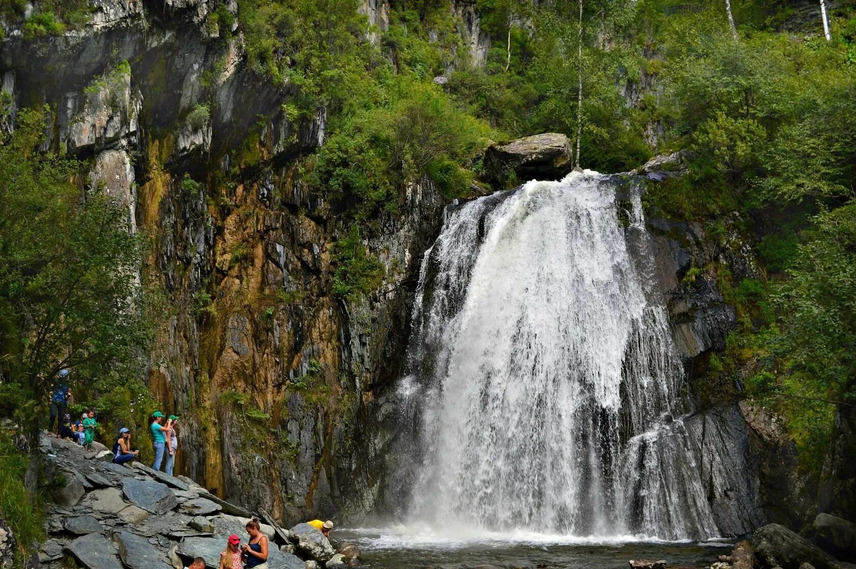 Достопримечательности в горном алтае. Камышлинский.водопад Алтай. Корбу водопад горный Алтай. Водопад Чечкыш горный Алтай. Водопад Корбу на Телецком озере.