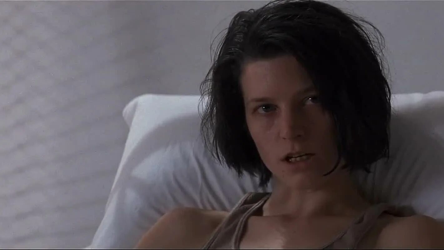 Point of no return перевод. Убийца point of no return 1993. бриджит фонда убийца фильм. возврата нет фильм 1993. бриджит фонда никита.