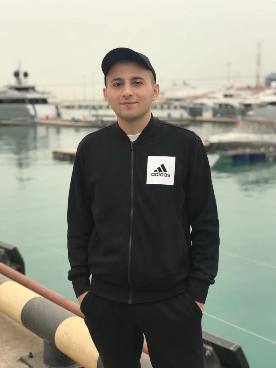 Манасян сурен анапа. Грант манасян. Грант манасян квн. Арнольд манасян квн. Грант манасян квн.