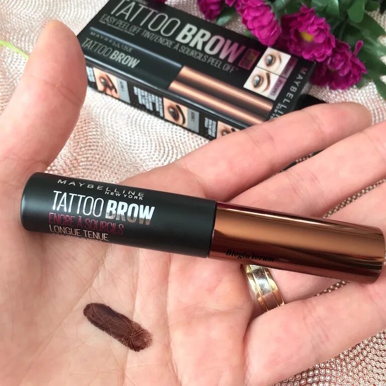 Мейбелин тату Браун. Maybelline Tattoo Brow лайнер 110. Мейбелин Медиум Браун. Maybelline Medium Brown. Мейбелин браун