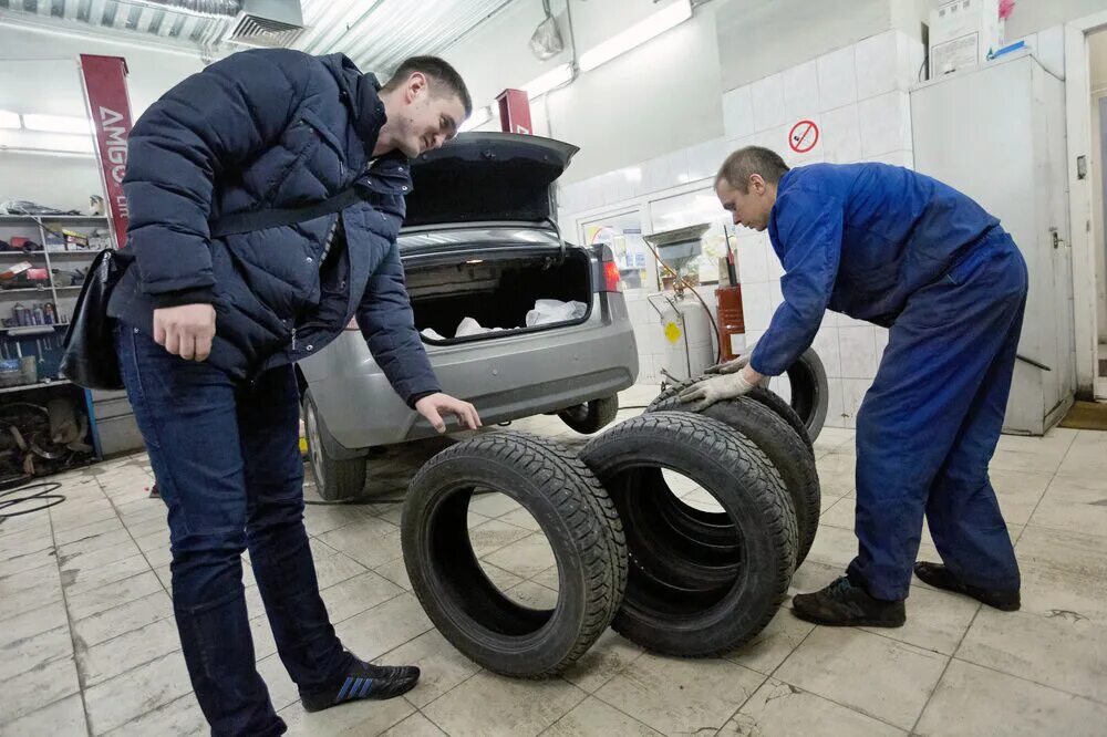 Сколько переобуть машину