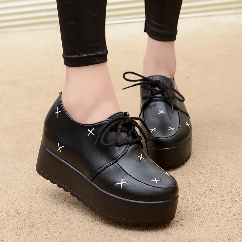 Ботинки доктор мартинс мужские. Саламандер ботинки ; оксфорды женские. Обуть ботинки. Обуть ботинки. Туфли мужские оксфорды карнаби.